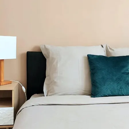 아파트 Bright Apartment, 3 Bedrooms